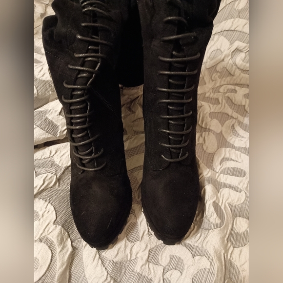 Boots - Picture 2 of 5